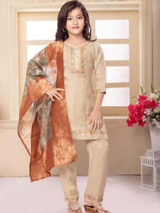 Sheetal Kamiz & Pant