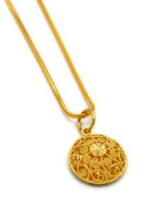 Pendants: 22ct Gold Round Pendant