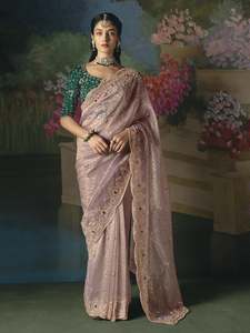 Priya Saree
