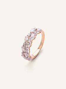 18ct Gold: 18ct Gold Diamond Ring