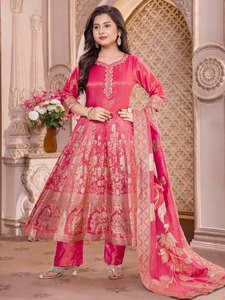 Girls Wear: Anayra Printed Silk Flare Suit