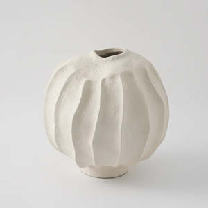Mothers Day: Ned Vase - Muri.
