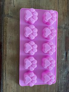 Silicone Mould Tray Paws - Rottweiler Rescue