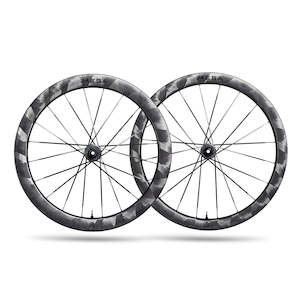 Wheels: Lun Wheelset MEGA D45 Carbon