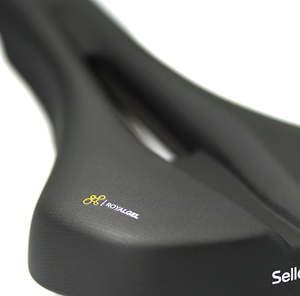 Selle Royal Vaia Moderate Saddle