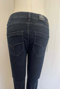 Mavi Womens: Mavi Leona Low Slouchy BF Jean Sporty "Blue Black'
