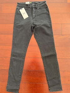 Womens Jeans: Lee Women's Lola Jean 'Lunar'