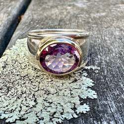 Rings: Amethyst Bella ring