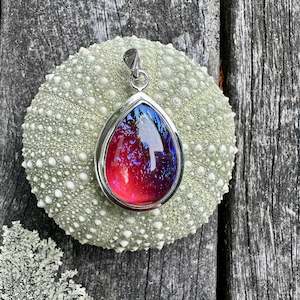 Vintage Glass: Large vintage dragons breath pendant