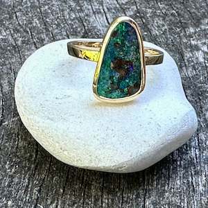 Opal: 2.36ct Australian boulder opal ring
