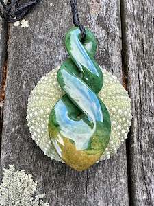 Pounamu New Zealand Taonga: triple rau kumara
