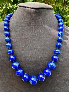 Necklaces: Knotted& graduated lap[is lazuli necklace