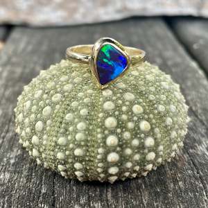 Opal: 1.25ct Boulder opal ring