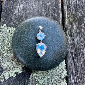 Shop All: AAA Rainbow moonstone pendant in 9ct white gold