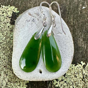 Shop All: Pepe kawa kawa greenstone matched pair earrings
