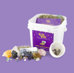 Frontpage: Crystal Hunting Starter Box