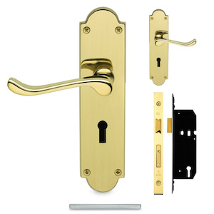 Lever Handles: Heritage Lever Door Handles With Mortice Lock - Polished Brass