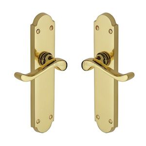 Lever Handles: Heritage Lever Door Handles - Polished Brass