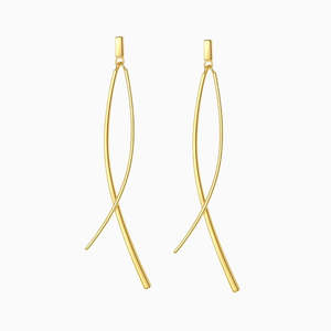 Earrings: Divine Drop Earrings in s925 with gold plating