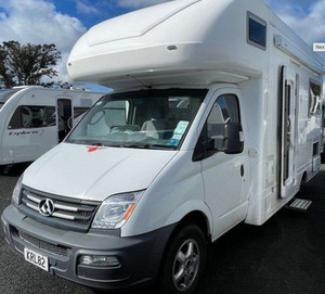 Products: Flash Dog : LDV Sapphire (4 berth) (OFF GRID PACKAGE) Rates from: R&R Campervan Rental