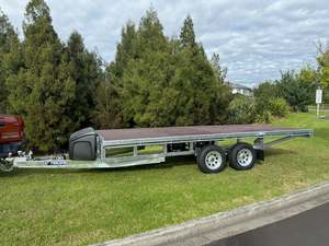 Frontpage: COOL RUNNINGS - 2.5 Tonne Flatdeck Tandem Axle
