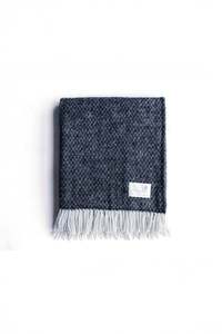 Classic Gift Bundle Throws: Napiers Bush Navy Throw