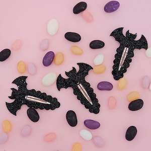 Single Bat Snap Clips