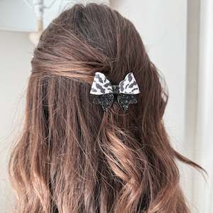 Anne - Single Bat Bow Clips