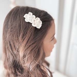 Q3 2024: 5.7cm Single Crochet Flower Clips - 4 New Colours Added