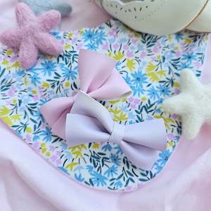 Spring 2023 Cupcakes Candy: Helena - Single Middle Sister Bow Clips - 3 Colour Choices