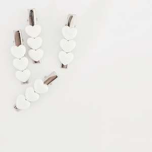 Sale: SALE - 5.7cm Triple Resin Heart Clips In Coconut