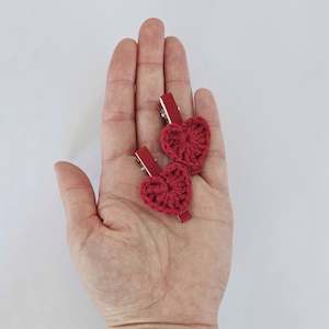 Pair Crochet Heart 4.5cm Berry Heart Clips