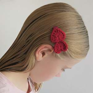 School Friendly: 5.7cm Single Crochet Heart Clips - 2 Colour Choices