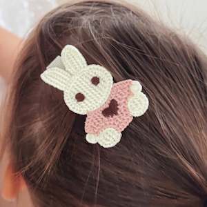 Bunny Appliqué 5.7cm Single Clips - 2 Colour Choices