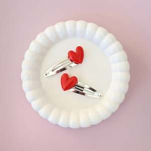 Fresh From The Market: Red Resin Heart 5cm Snap Clip Duos