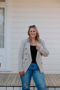 Outerwear: Fitted Stretch Blazer - Fawn Herringbone