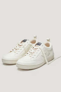 Footwear: FLAMINGOS LIFE ROLAND V.10 SNEAKER TRIPLE PANNA