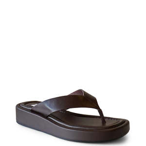 Flats: KATHRYN WILSON ELLE SANDAL ESPRESSO