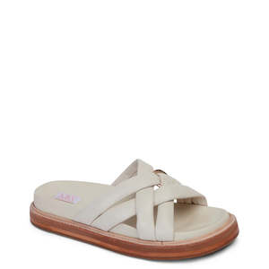 Flats: KATHRYN WILSON SIENNA SLIDE STONE SHEEP