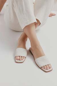 CHAOS & HARMONY SOLACE SLIDE MILK