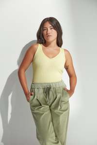 Standard Issue: STANDARD ISSUE MERINO RIB V NECK TANK BARLETT