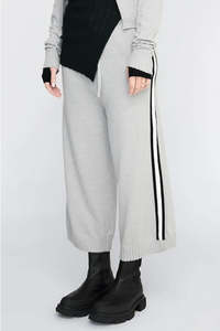 Taylor: TAYLOR CONTRAST CROPT CONTENTMENT PANT PUMICE/BLACK/IVORY