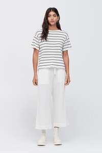 Taylor: TAYLOR STRIPE SOLACE TEE IVORY/BLACK