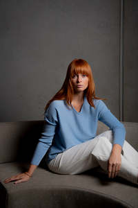 Bridge Lord: BRIDGE & LORD QUEEN VEE CURVED HEM JUMPER SKYBLUE