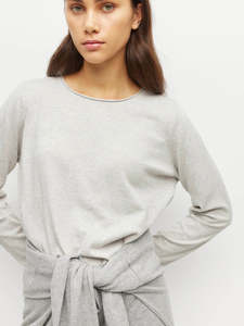 JHL BY JULIETTE HOGAN CREW LONG SLEEVE GREYMARLE