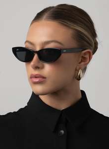 Otra Eyewear: OTRA SHONA BLACK/SMOKE