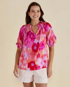 BETTY BASICS JOANNE BLOUSE FLORAL ABSTRACT