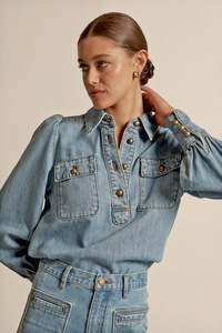 Zoe Kratzmann: ZOE KRATZMANN RESONATE TOP LIGHT WASHED DENIM