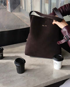 KATHRYN WILSON TOBI TOTE CHOCOLATE SUEDE