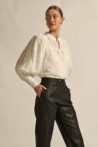 Zoe Kratzmann: ZOE KRATZMANN VISTA TOP CREAM